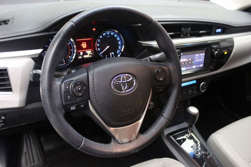 Foto do veículo TOYOTA  COROLLA 2.0 XEI 2016 46.523 KM 70.000,00