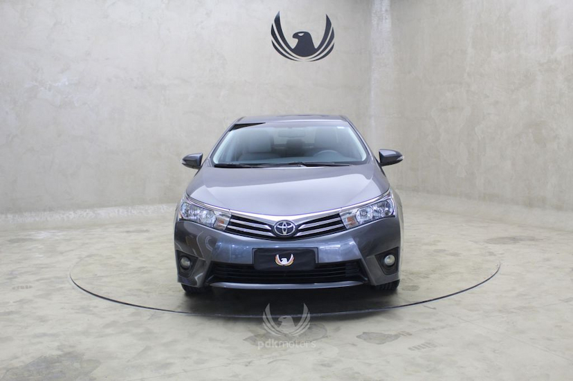 Foto do veículo TOYOTA  COROLLA 2.0 XEI 2016 46.523 KM 70.000,00