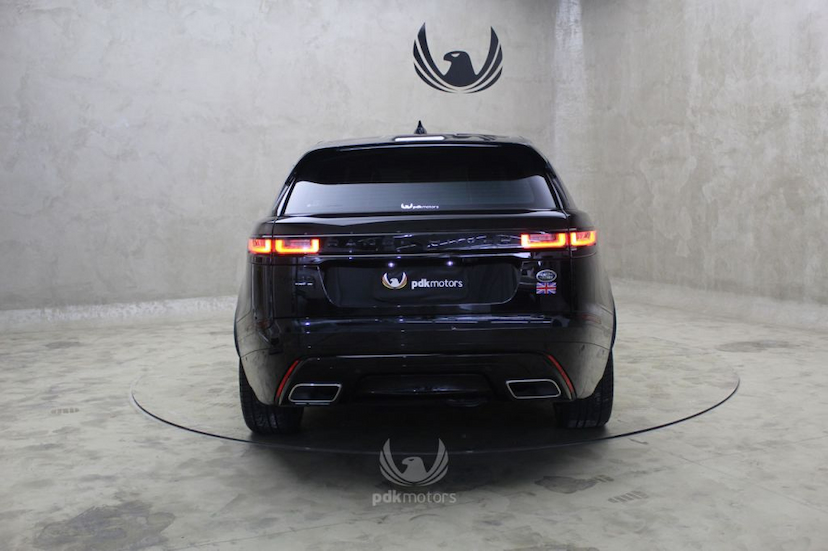 Foto do veículo LAND ROVER RANGE ROVER VELAR P380 SE R-DYNAMIC 2018 9.620 KM 399.000,00