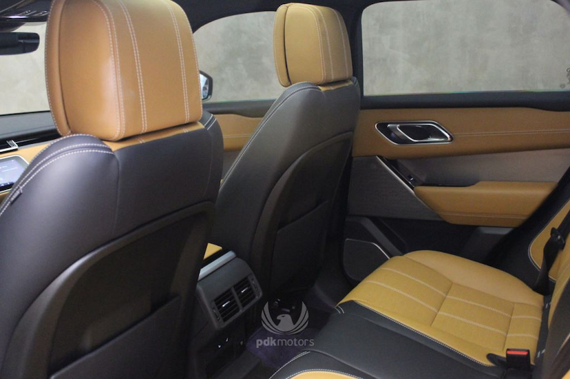 Foto do veículo LAND ROVER RANGE ROVER VELAR P380 SE R-DYNAMIC 2018 9.620 KM 399.000,00