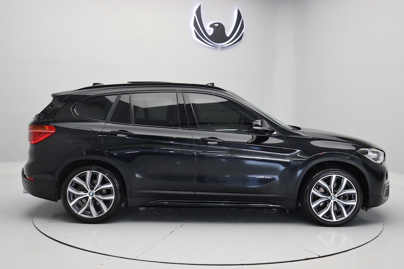 Foto do veículo BMW X1 XDRIVE25I SPORT 2017 44.280 KM 195.000,00
