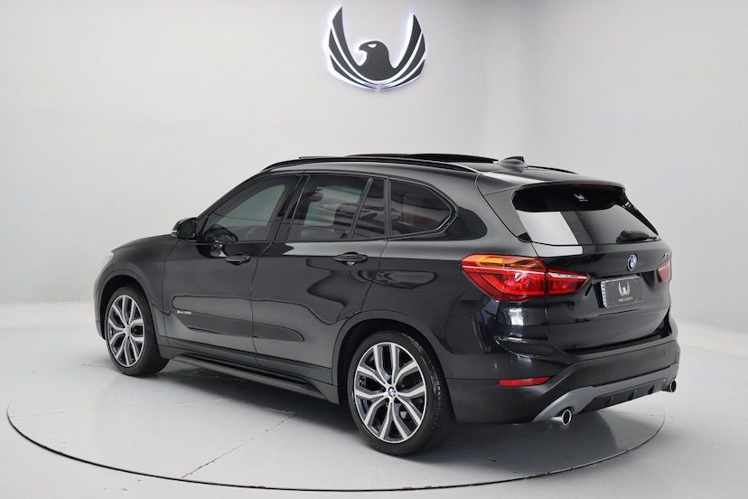 Foto do veículo BMW X1 XDRIVE25I SPORT 2017 44.280 KM 195.000,00
