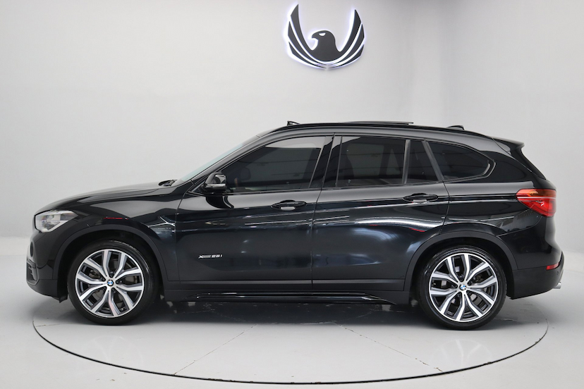 Foto do veículo BMW X1 XDRIVE25I SPORT 2017 44.280 KM 195.000,00
