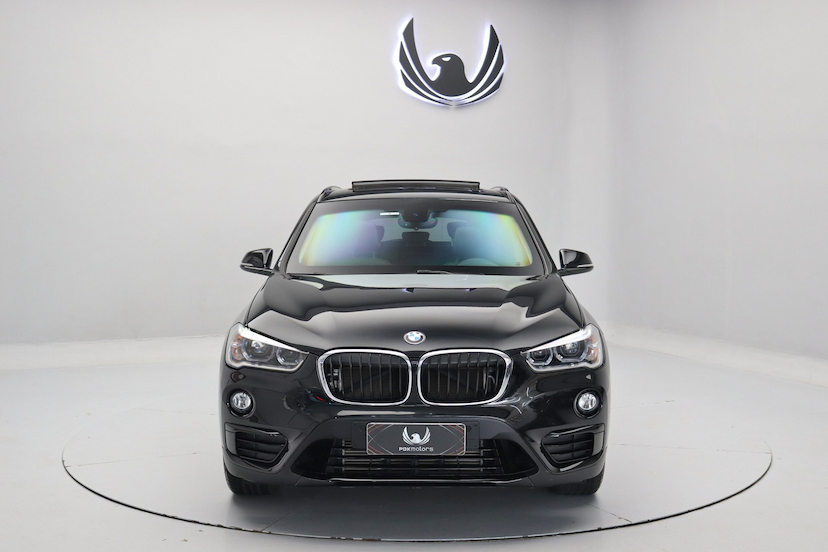 Foto do veículo BMW X1 XDRIVE25I SPORT 2017 44.280 KM 195.000,00