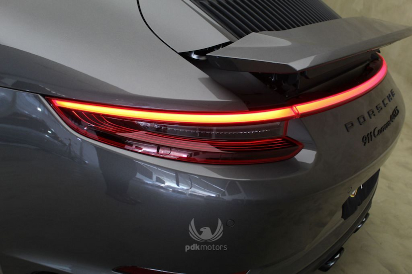 Foto do veículo PORSCHE  911 CARRERA 4 GTS 2017 6.615 KM 679.000,00