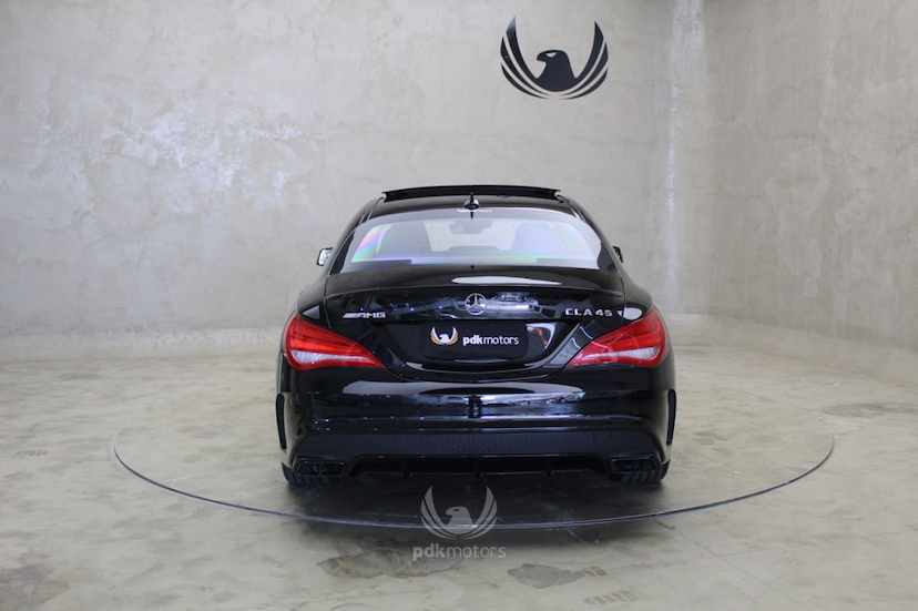 Foto do veículo MERCEDES-BENZ  CLA 45 AMG BLINDADA 2016 24.047 KM 225.000,00