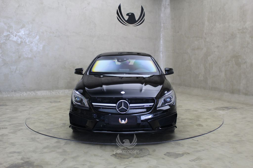 Foto do veículo MERCEDES-BENZ  CLA 45 AMG BLINDADA 2016 24.047 KM 225.000,00