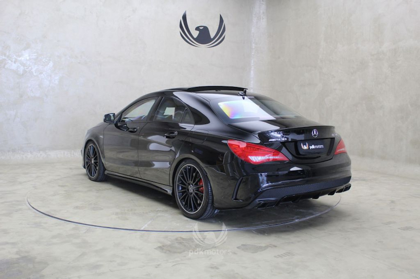 Foto do veículo MERCEDES-BENZ  CLA 45 AMG BLINDADA 2016 24.047 KM 225.000,00