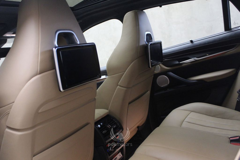Foto do veículo BMW  X6 M 2016 31.450 KM 359.000,00