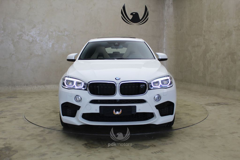 Foto do veículo BMW  X6 M 2016 31.450 KM 359.000,00