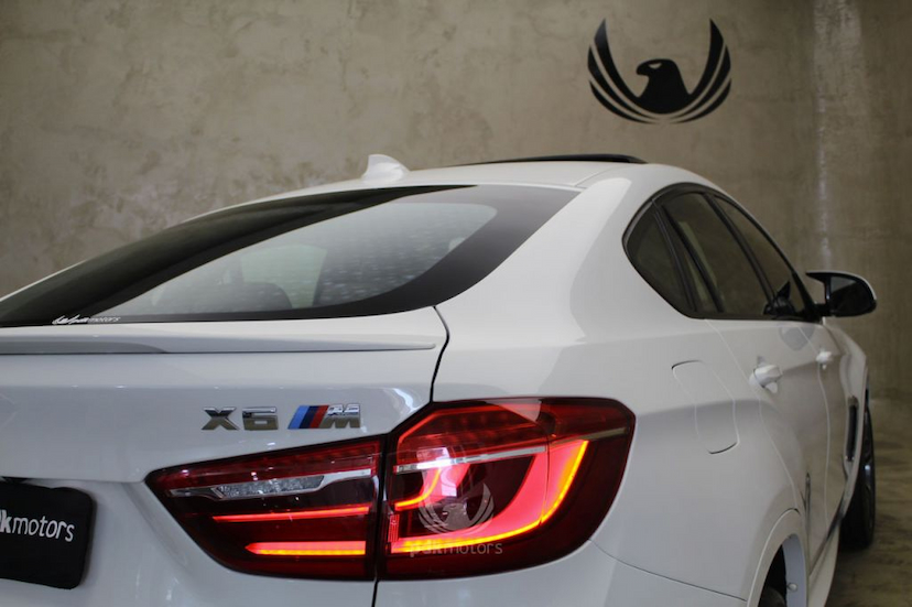 Foto do veículo BMW  X6 M 2016 31.450 KM 359.000,00