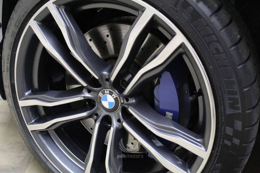 Foto do veículo BMW  X6 M 2016 31.450 KM 359.000,00