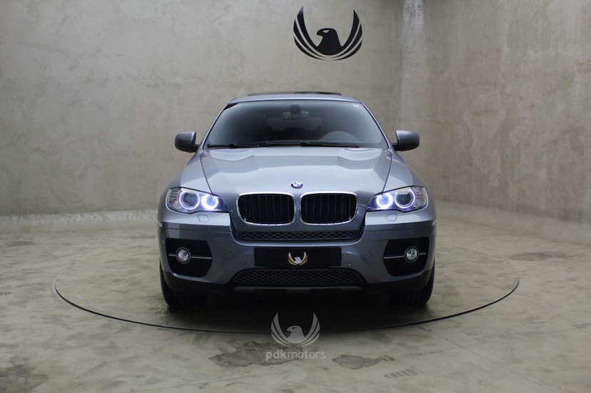 Foto do veículo BMW  X6 35I X-DRIVE 2012 44.831 KM 149.000,00