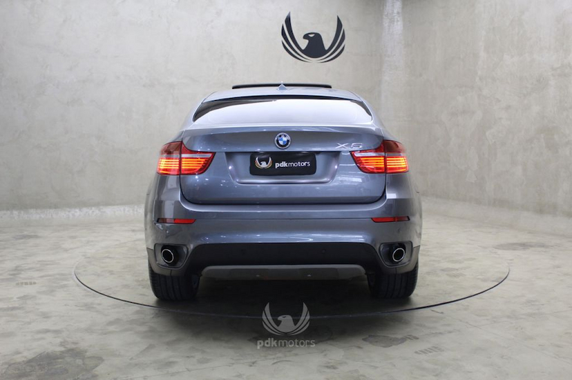 Foto do veículo BMW  X6 35I X-DRIVE 2012 44.831 KM 149.000,00