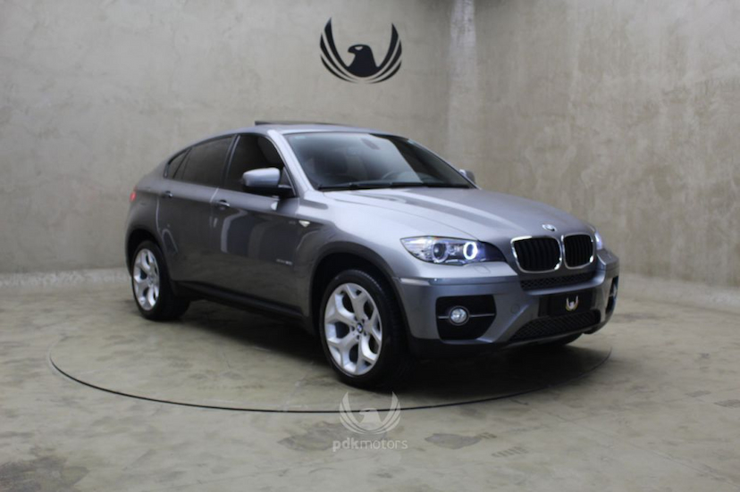 Foto do veículo BMW  X6 35I X-DRIVE 2012 44.831 KM 149.000,00