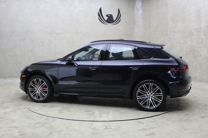 Foto do veículo PORSCHE  MACAN TURBO 2015 40.107 KM 329.000,00