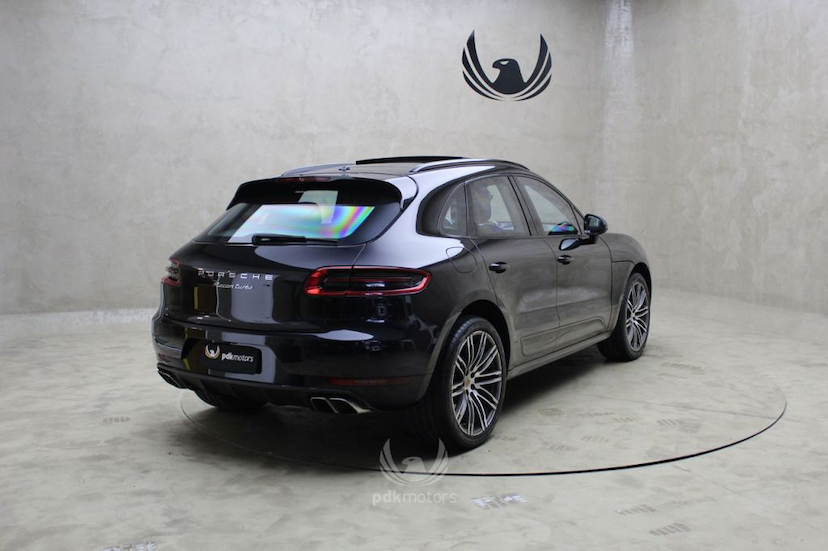 Foto do veículo PORSCHE  MACAN TURBO 2015 40.107 KM 329.000,00