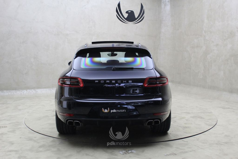 Foto do veículo PORSCHE  MACAN TURBO 2015 40.107 KM 329.000,00