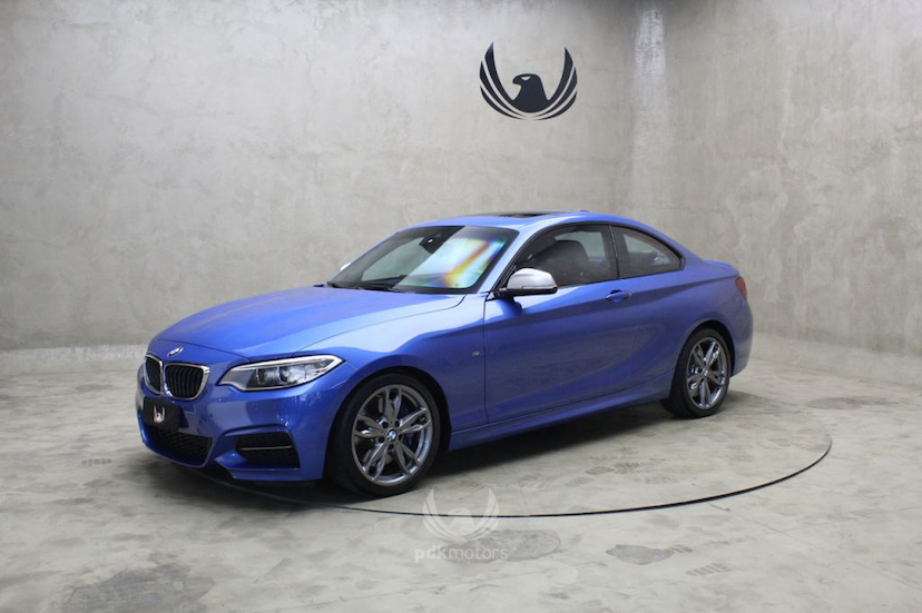 Foto do veículo BMW  M 235 2015 7.100 KM 199.000,00