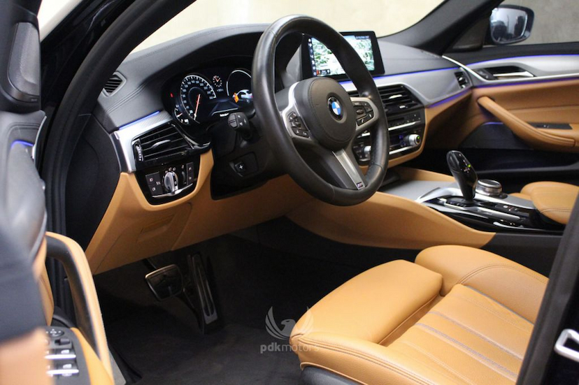 Foto do veículo BMW  540I M SPORT 2018 35.180 KM 280.000,00