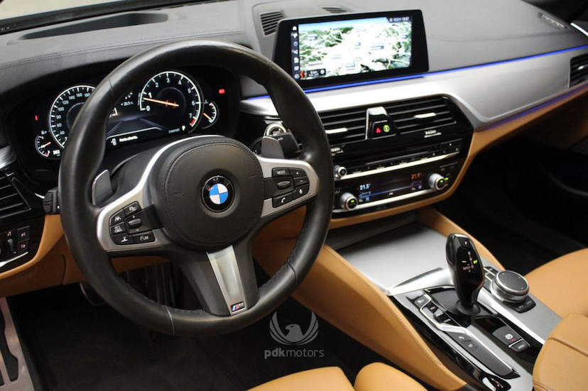 Foto do veículo BMW  540I M SPORT 2018 35.180 KM 280.000,00