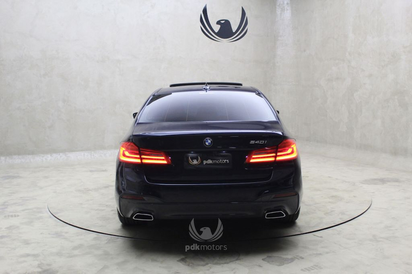 Foto do veículo BMW  540I M SPORT 2018 35.180 KM 280.000,00