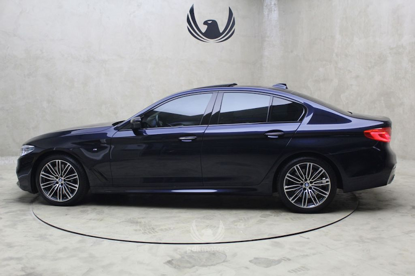 Foto do veículo BMW  540I M SPORT 2018 35.180 KM 280.000,00