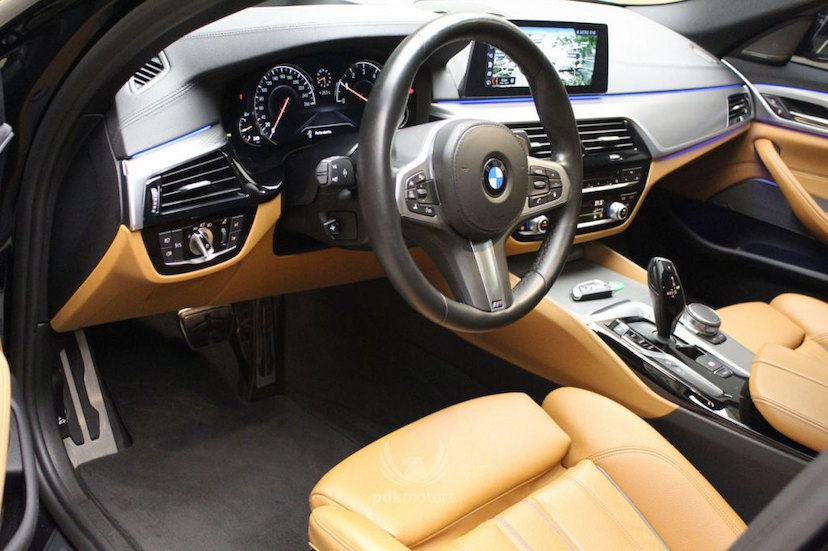 Foto do veículo BMW  540I M SPORT 2018 35.180 KM 280.000,00