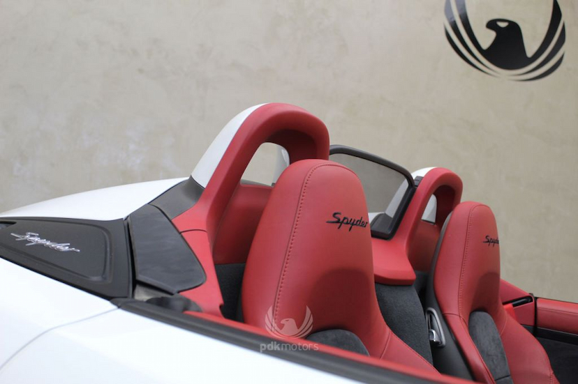 Foto do veículo PORSCHE  BOXSTER SPYDER 2016 8.225 KM 539.000,00