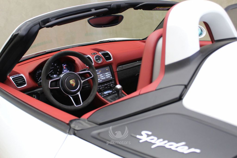 Foto do veículo PORSCHE  BOXSTER SPYDER 2016 8.225 KM 539.000,00