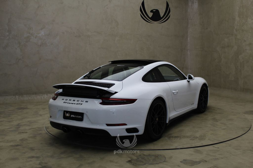 Foto do veículo PORSCHE  911 CARRERA GTS 2018 1.655 KM 739.000,00
