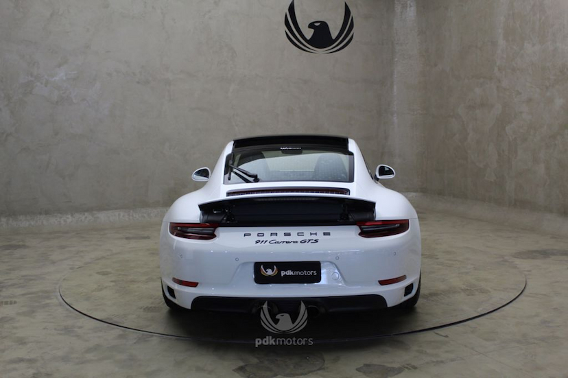 Foto do veículo PORSCHE  911 CARRERA GTS 2018 1.655 KM 739.000,00