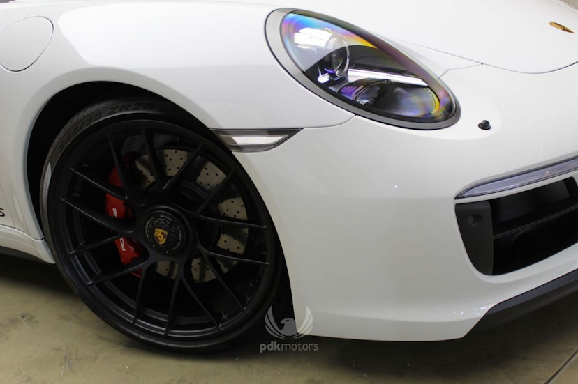 Foto do veículo PORSCHE  911 CARRERA GTS 2018 1.655 KM 739.000,00