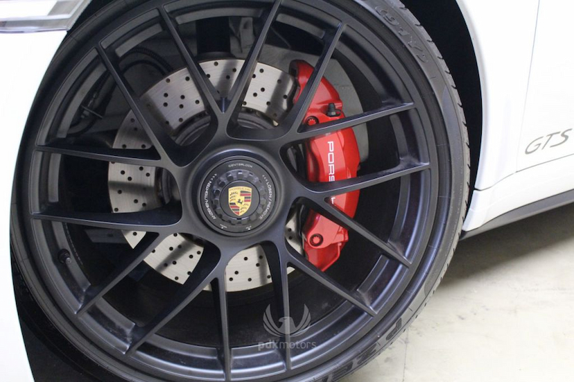 Foto do veículo PORSCHE  911 CARRERA GTS 2018 1.655 KM 739.000,00