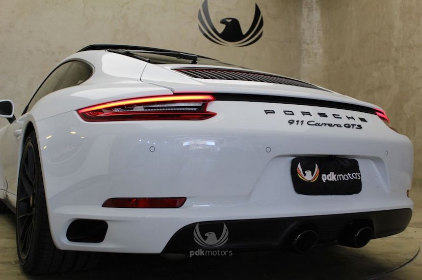 Foto do veículo PORSCHE  911 CARRERA GTS 2018 3.465 KM 729.000,00