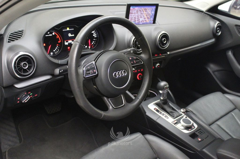 Foto do veículo AUDI  A3 1.8 AMBITION SEDAN 2014 59.950 KM 84.990,00