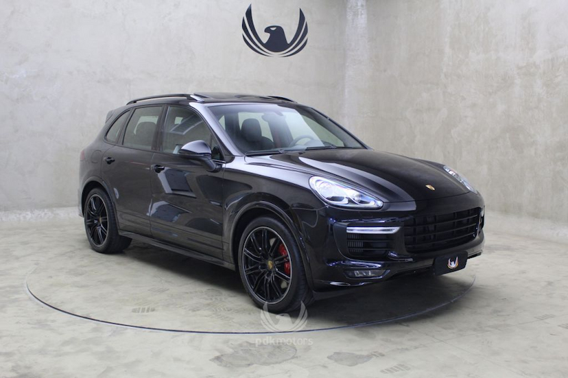 Foto do veículo PORSCHE  CAYENNE GTS 2016 43.540 KM 299.000,00