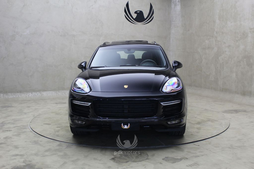 Foto do veículo PORSCHE  CAYENNE GTS 2016 43.540 KM 299.000,00