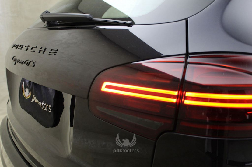 Foto do veículo PORSCHE  CAYENNE GTS 2016 43.540 KM 299.000,00