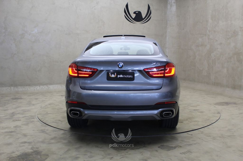 Foto do veículo BMW  X6 35I X-DRIVE 2018 7.190 KM 319.000,00