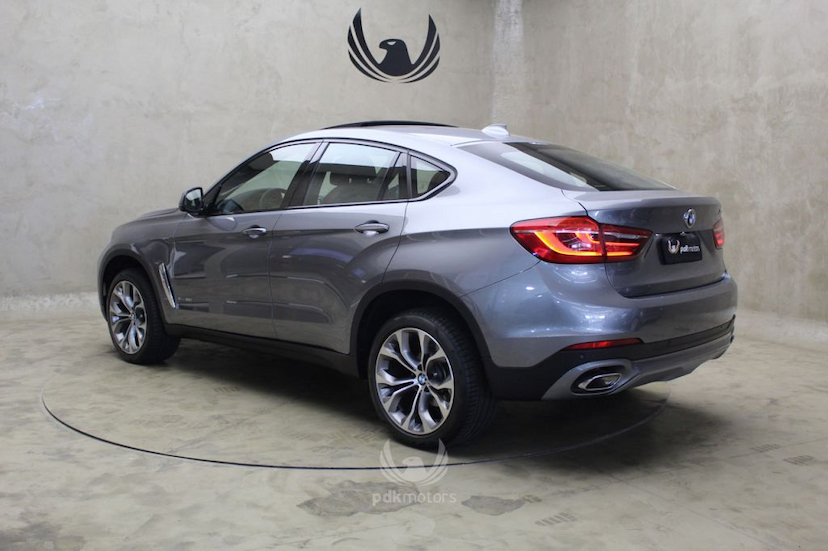 Foto do veículo BMW  X6 35I X-DRIVE 2018 7.190 KM 319.000,00