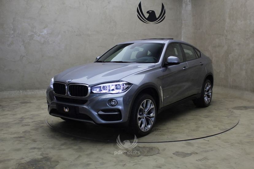 Foto do veículo BMW  X6 35I X-DRIVE 2018 7.190 KM 319.000,00