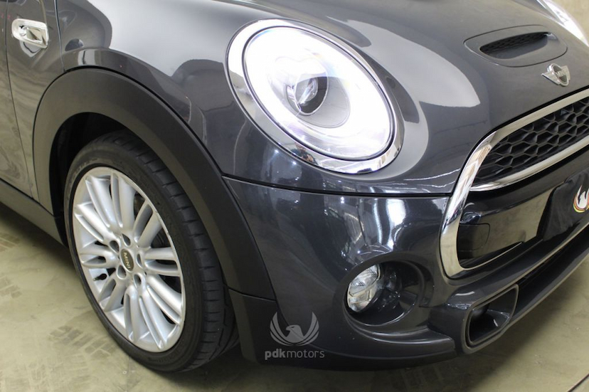 Foto do veículo MINI  COOPER S EXCLUSIVE 4P 2017 39.670 KM 99.000,00