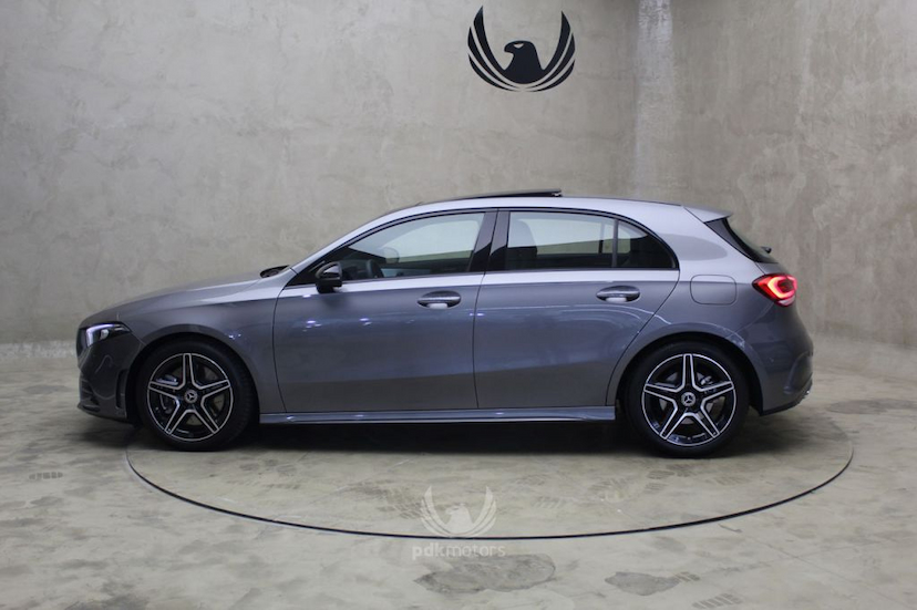 Foto do veículo MERCEDES-BENZ  A250 LAUNCH EDITION 2019 1.800 KM 225.000,00
