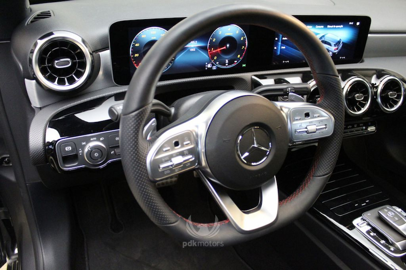 Foto do veículo MERCEDES-BENZ  A250 LAUNCH EDITION 2019 1.800 KM 225.000,00