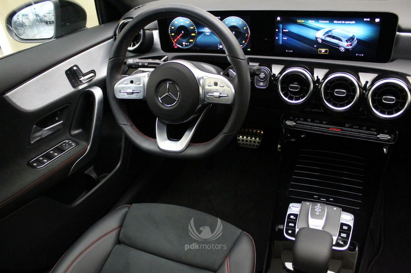 Foto do veículo MERCEDES-BENZ  A250 LAUNCH EDITION 2019 1.800 KM 225.000,00