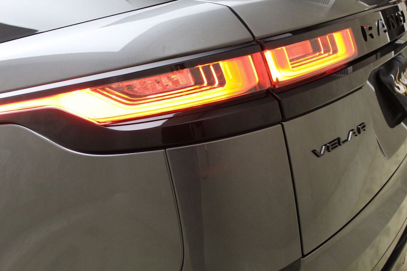 Foto do veículo LAND ROVER RANGE ROVER VELAR P250 SE R-DYNAMIC 2018 4.306 KM 359.000,00