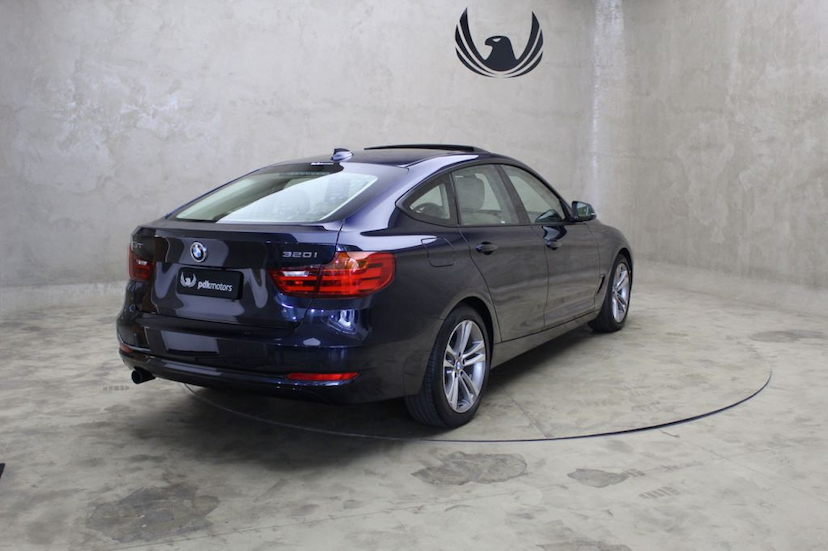 Foto do veículo BMW  320I SPORT GT 2016 49.520 KM 110.000,00