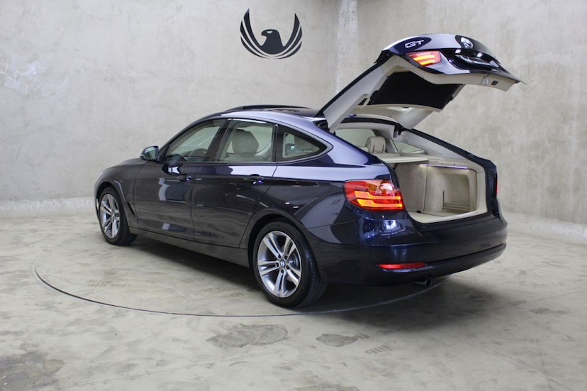Foto do veículo BMW  320I SPORT GT 2016 49.520 KM 110.000,00