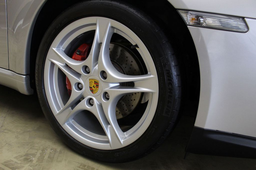 Foto do veículo PORSCHE  CAYMAN 2009 35.910 KM 159.000,00
